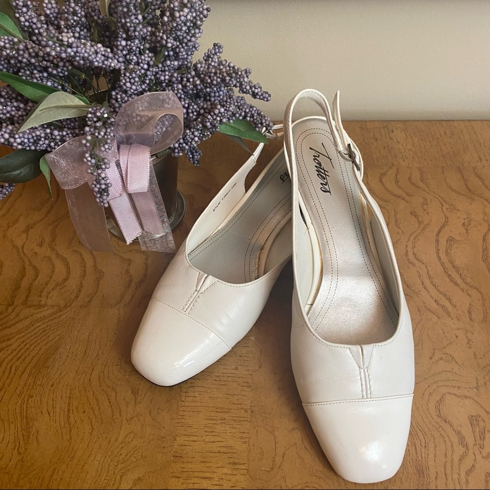 Trotters Dea White Leather Slingback Pump Shoes Womens 9.5 N